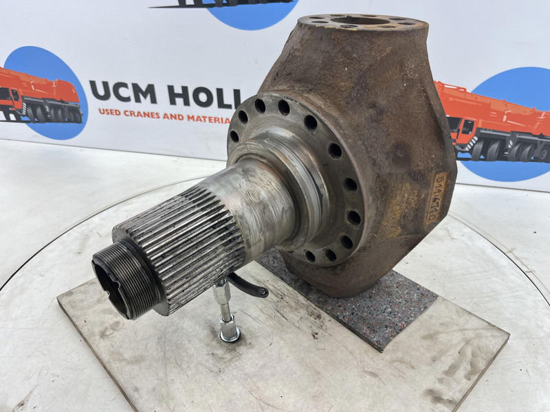 Krupp KMK 5100 Steering knuckle 16 holes axle 1 - Manga de eixo para Guindaste: foto 1 Krupp KMK 5100 Steering knuckle 16 holes axle 1 - Manga de eixo para Guindaste: foto 1