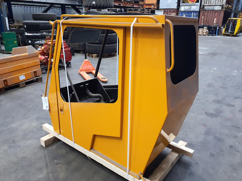 Krupp KMK 5100 upper cabin - Cabine e interior para Guindaste: foto 4 Krupp KMK 5100 upper cabin - Cabine e interior para Guindaste: foto 4