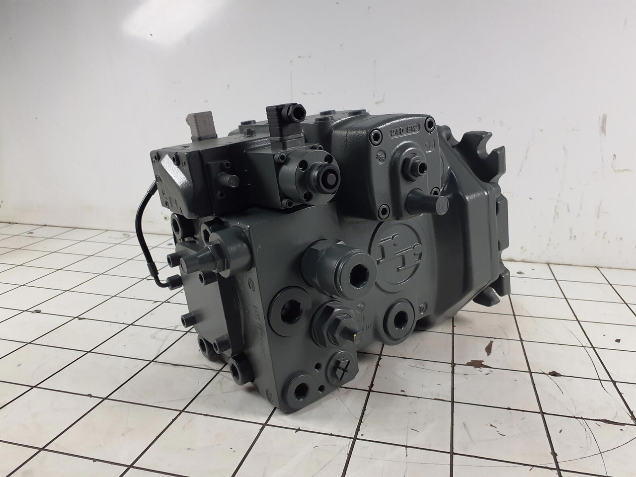 Liebherr Hydraulic Pump A4V250 - Bomba hidráulica para Guindaste: foto 3 Liebherr Hydraulic Pump A4V250 - Bomba hidráulica para Guindaste: foto 3