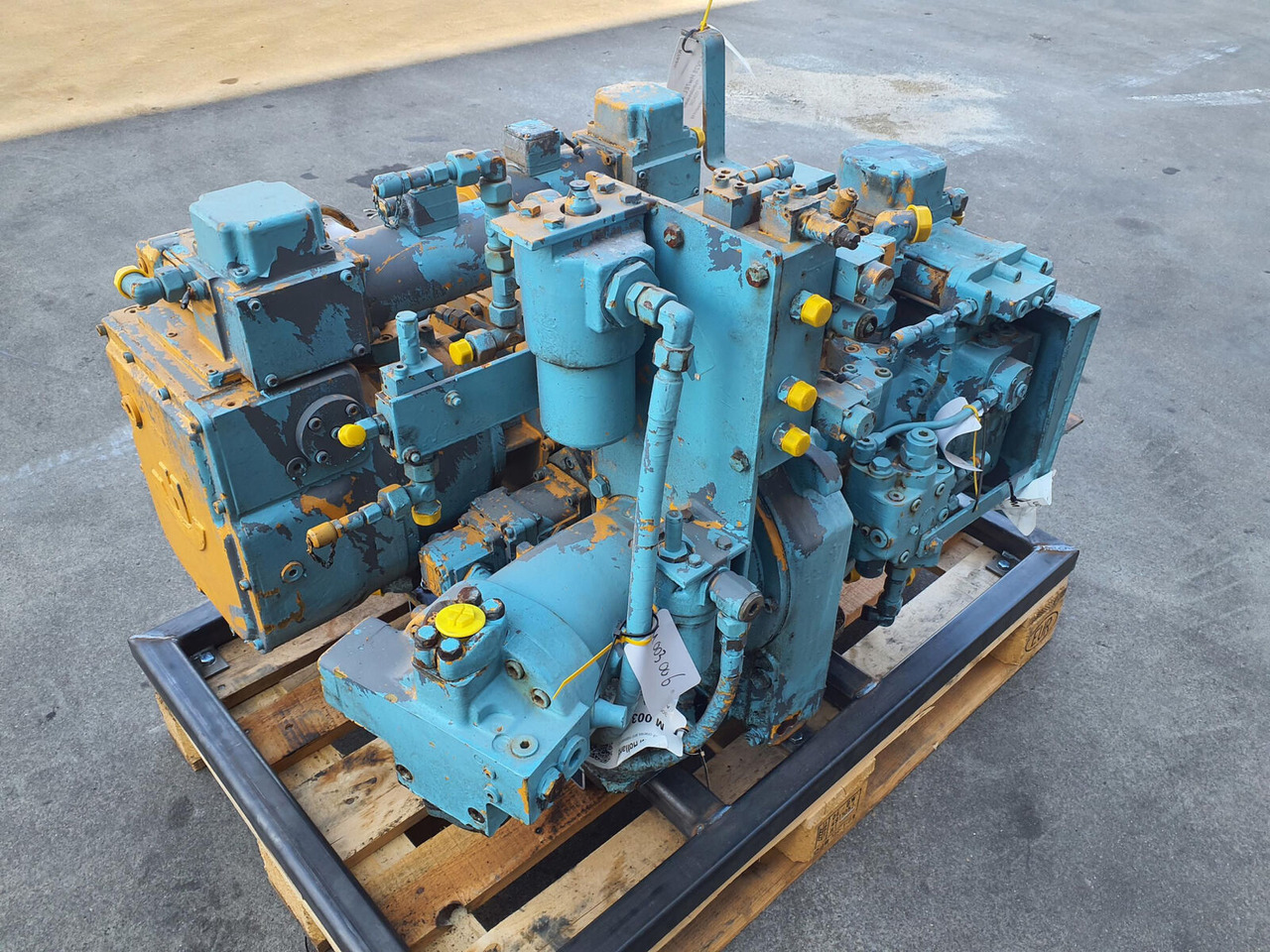 Liebherr LT 1090 Hydro pump gearbox - Bomba hidráulica para Grua móvel: foto 4 Liebherr LT 1090 Hydro pump gearbox - Bomba hidráulica para Grua móvel: foto 4