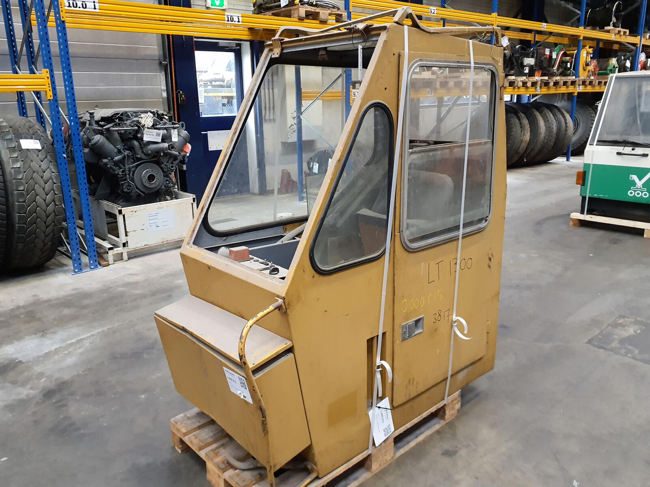 Liebherr LT 1120 upper cabin - Cabine para Grua móvel: foto 1 Liebherr LT 1120 upper cabin - Cabine para Grua móvel: foto 1
