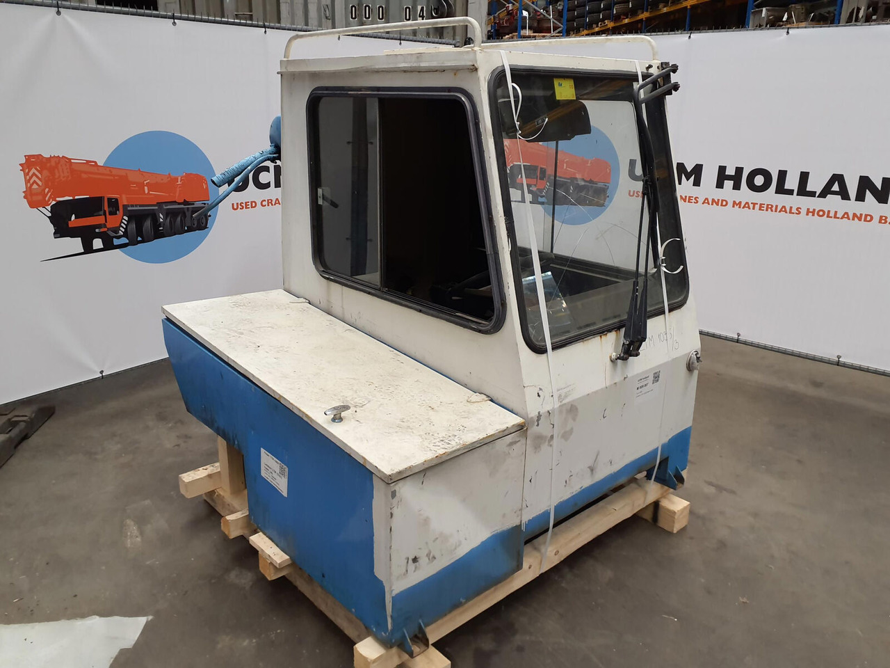 Liebherr LTM 1035/3 lower cabin - Cabine para Grua móvel: foto 2 Liebherr LTM 1035/3 lower cabin - Cabine para Grua móvel: foto 2