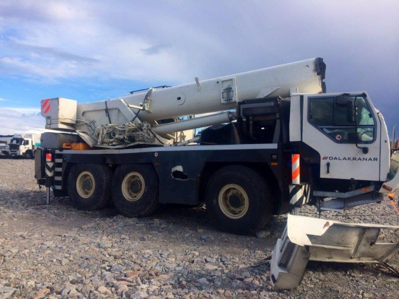 Liebherr LTM 1045-3.1 for parts - Grua todo o terreno: foto 1 Liebherr LTM 1045-3.1 for parts - Grua todo o terreno: foto 1