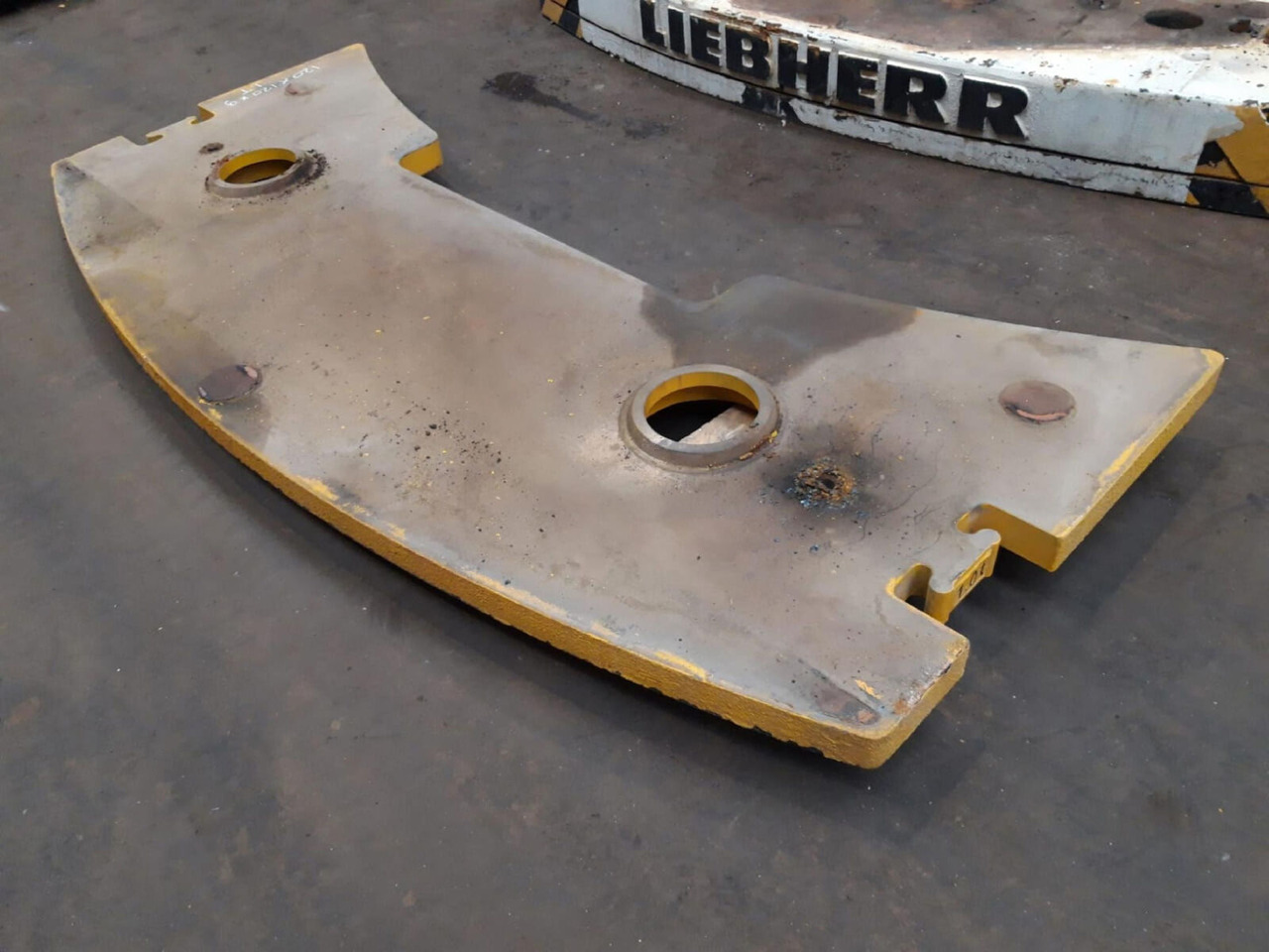 Liebherr LTM 1050-1 counterweight 1 ton - Contrapeso para Grua móvel: foto 2 Liebherr LTM 1050-1 counterweight 1 ton - Contrapeso para Grua móvel: foto 2