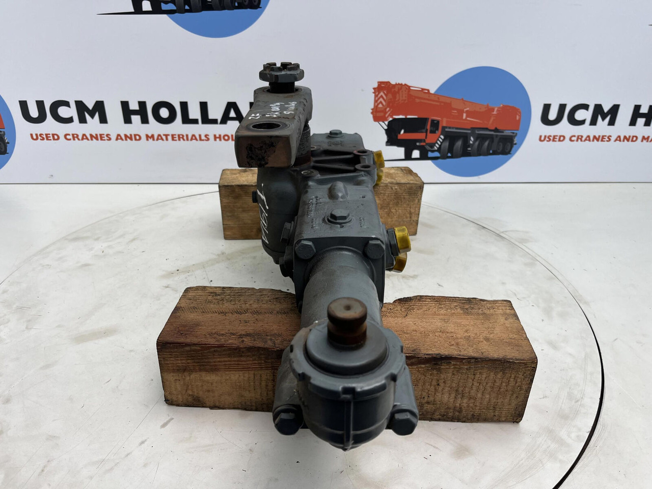 Liebherr LTM 1050-1 steering box - Caixa de direção para Grua móvel: foto 4 Liebherr LTM 1050-1 steering box - Caixa de direção para Grua móvel: foto 4