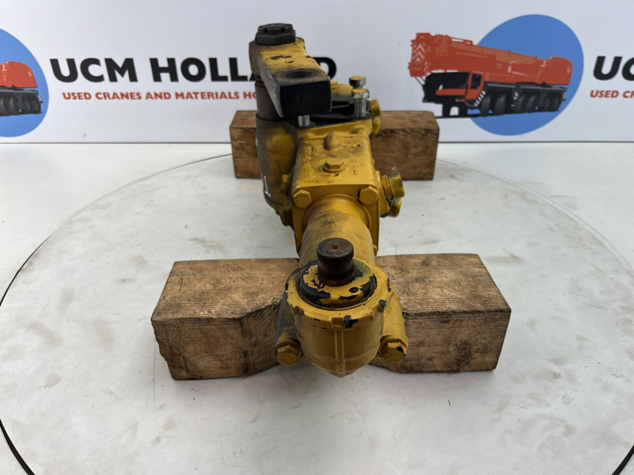 Liebherr LTM 1050-1 steering box - Caixa de direção para Grua móvel: foto 4 Liebherr LTM 1050-1 steering box - Caixa de direção para Grua móvel: foto 4