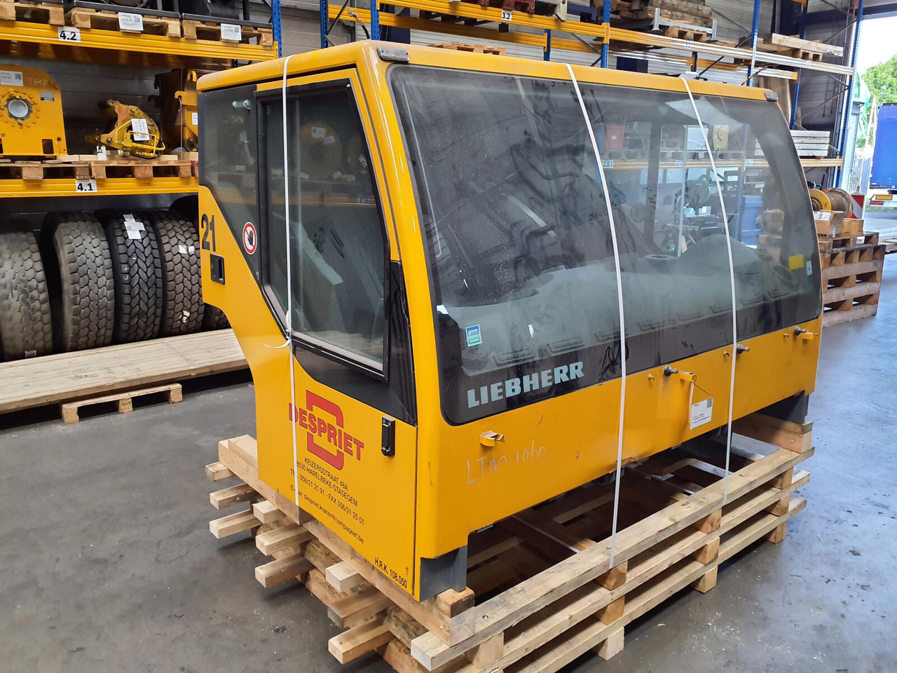 Liebherr LTM 1060-2 lower cabin - Cabine para Grua móvel: foto 3 Liebherr LTM 1060-2 lower cabin - Cabine para Grua móvel: foto 3