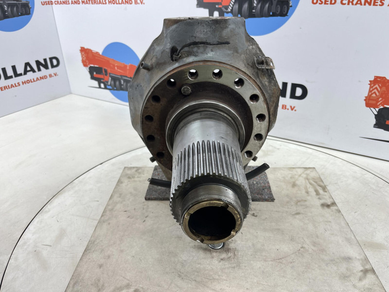 Liebherr LTM 1070-4.2 Steering knuckle 16 holes axle 3 - Manga de eixo para Guindaste: foto 2 Liebherr LTM 1070-4.2 Steering knuckle 16 holes axle 3 - Manga de eixo para Guindaste: foto 2