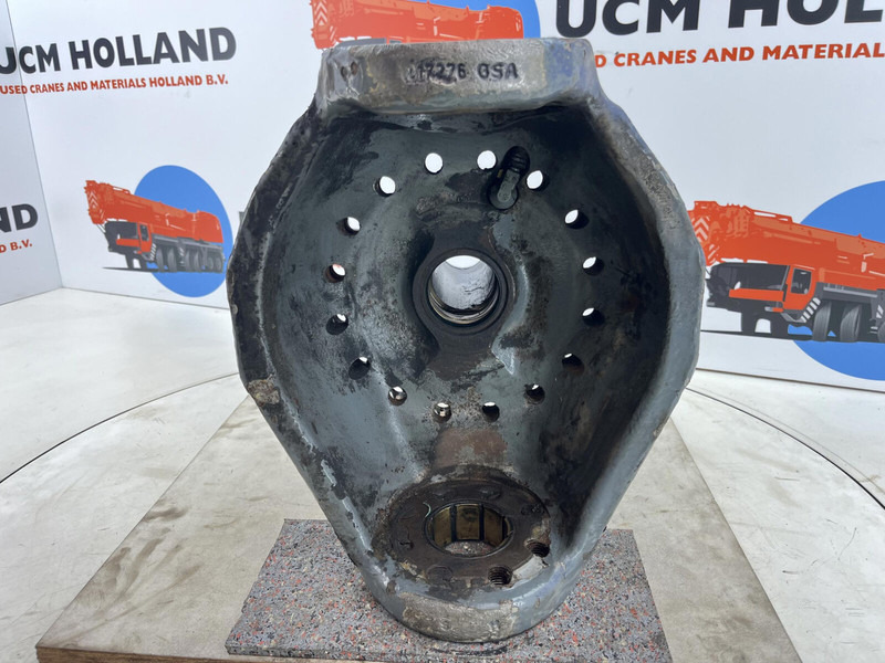 Liebherr LTM 1070-4.2 Steering knuckle 16 holes axle 3 - Manga de eixo para Guindaste: foto 5 Liebherr LTM 1070-4.2 Steering knuckle 16 holes axle 3 - Manga de eixo para Guindaste: foto 5