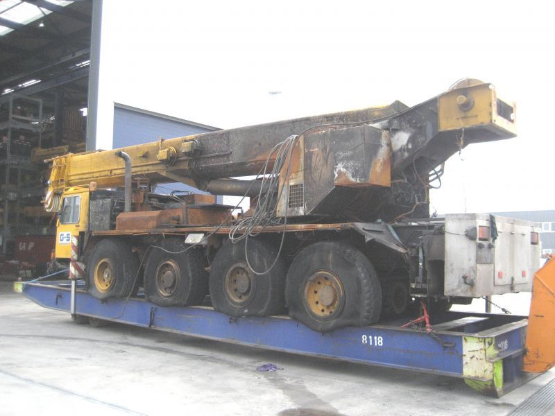Liebherr LTM 1070 for parts - Grua todo o terreno: foto 2 Liebherr LTM 1070 for parts - Grua todo o terreno: foto 2