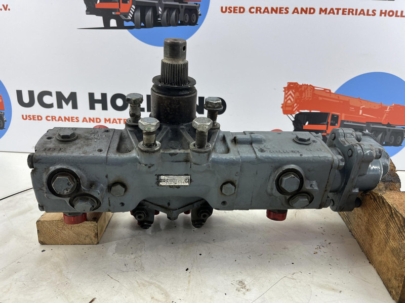 Liebherr LTM 1070 steering box - Coluna de direcção para Guindaste: foto 5 Liebherr LTM 1070 steering box - Coluna de direcção para Guindaste: foto 5