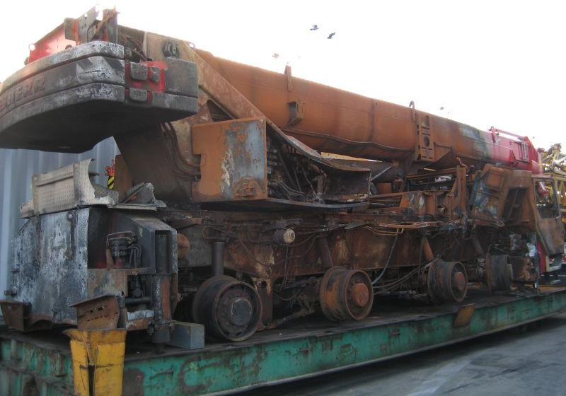 Liebherr LTM 1080-1 for parts - Grua móvel: foto 2 Liebherr LTM 1080-1 for parts - Grua móvel: foto 2