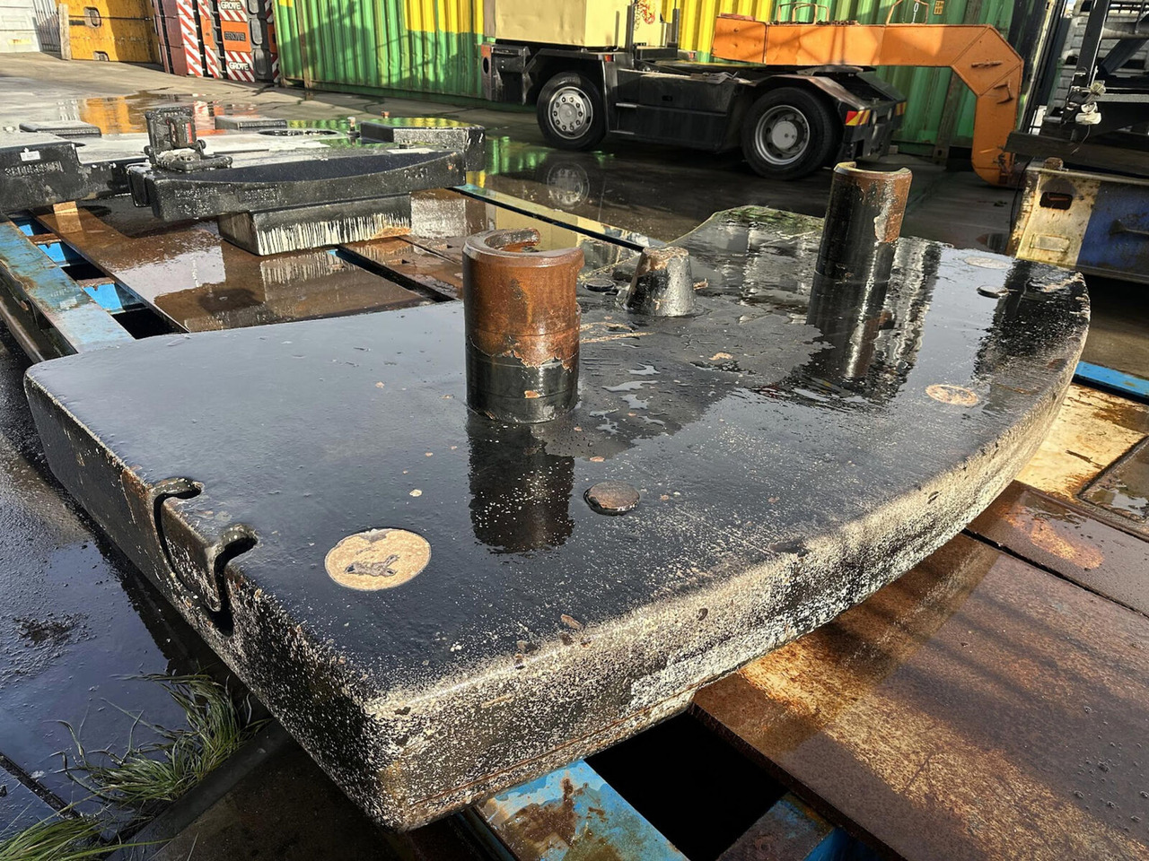 Liebherr LTM 1100-5.2 Counterweight 6,5 ton - Contrapeso para Grua móvel: foto 2 Liebherr LTM 1100-5.2 Counterweight 6,5 ton - Contrapeso para Grua móvel: foto 2