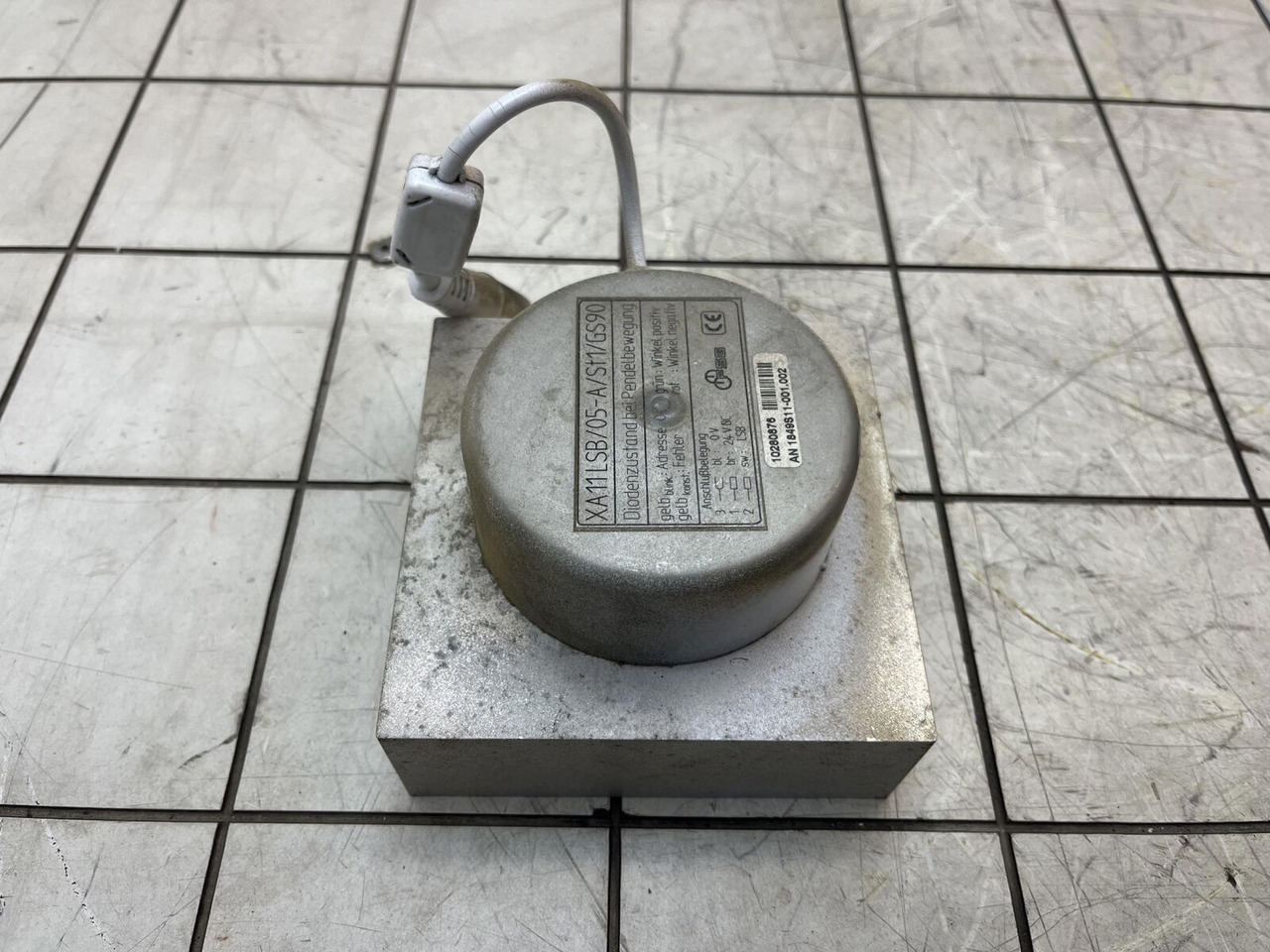 Liebherr LTM 1400-7.1 angle transmitter - Sensor para Grua móvel: foto 2 Liebherr LTM 1400-7.1 angle transmitter - Sensor para Grua móvel: foto 2