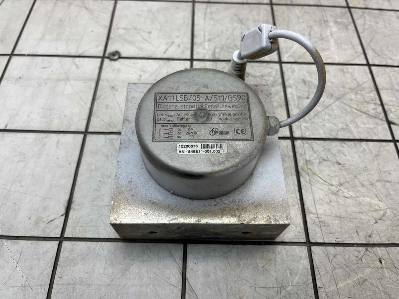 Liebherr LTM 1400-7.1 angle transmitter - Sensor para Grua móvel: foto 1 Liebherr LTM 1400-7.1 angle transmitter - Sensor para Grua móvel: foto 1