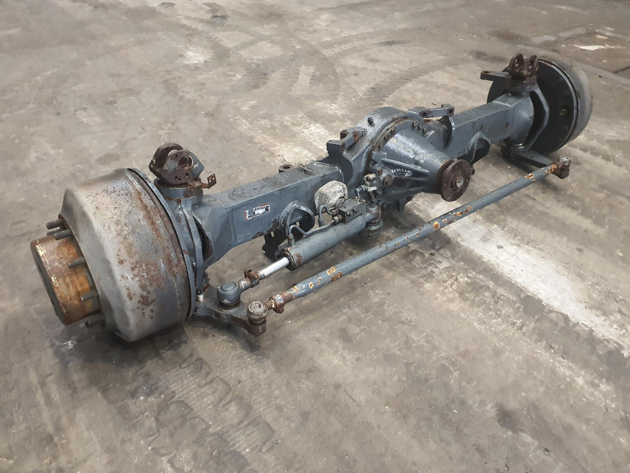 Liebherr LTM 1400-7.1 axle 6 - Eixo e peças para Guindaste: foto 2 Liebherr LTM 1400-7.1 axle 6 - Eixo e peças para Guindaste: foto 2