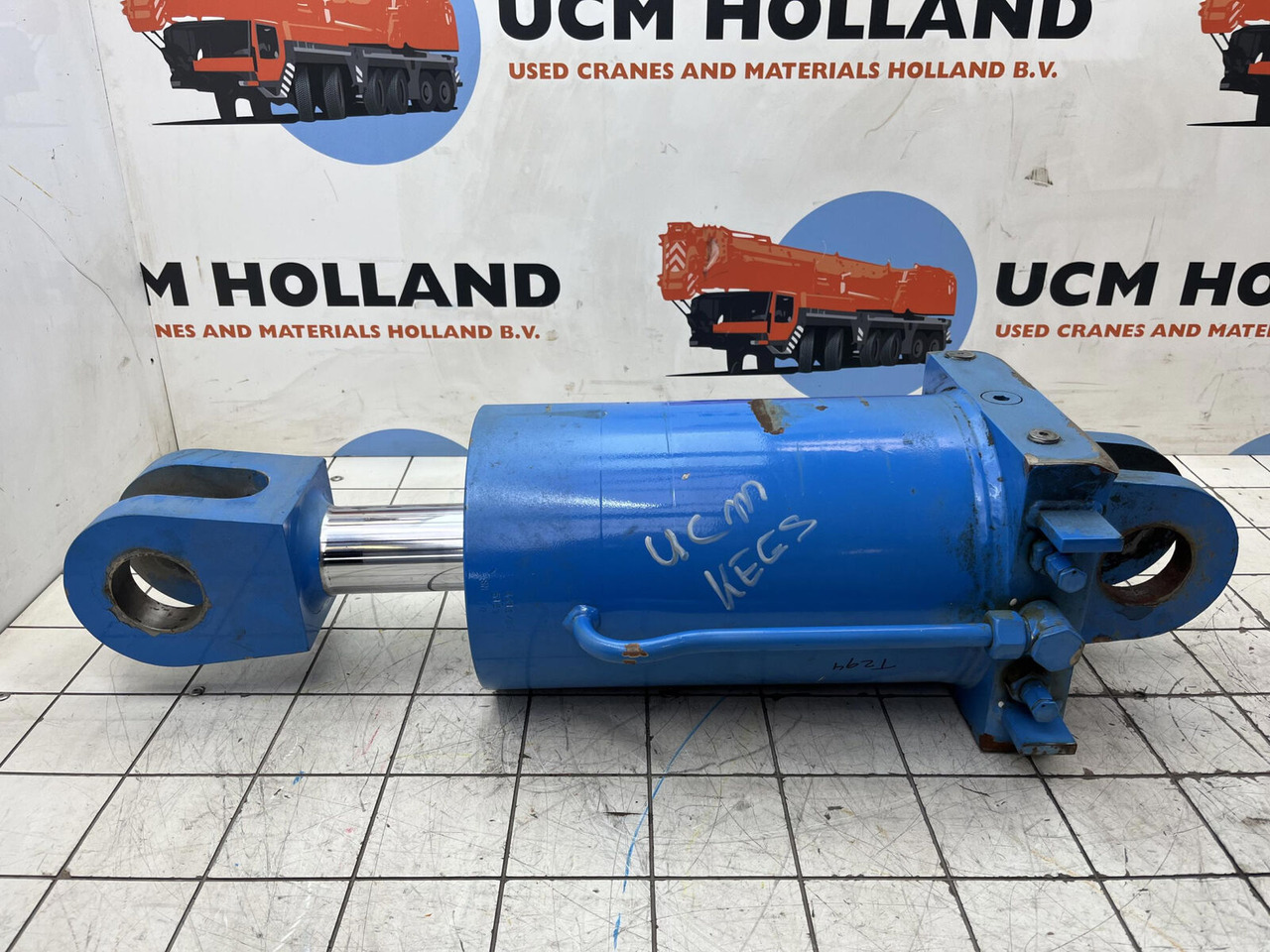 Liebherr LTM 1400-7.1 luffing cylinder TY-frame - Cilindro hidráulico para Grua móvel: foto 4 Liebherr LTM 1400-7.1 luffing cylinder TY-frame - Cilindro hidráulico para Grua móvel: foto 4