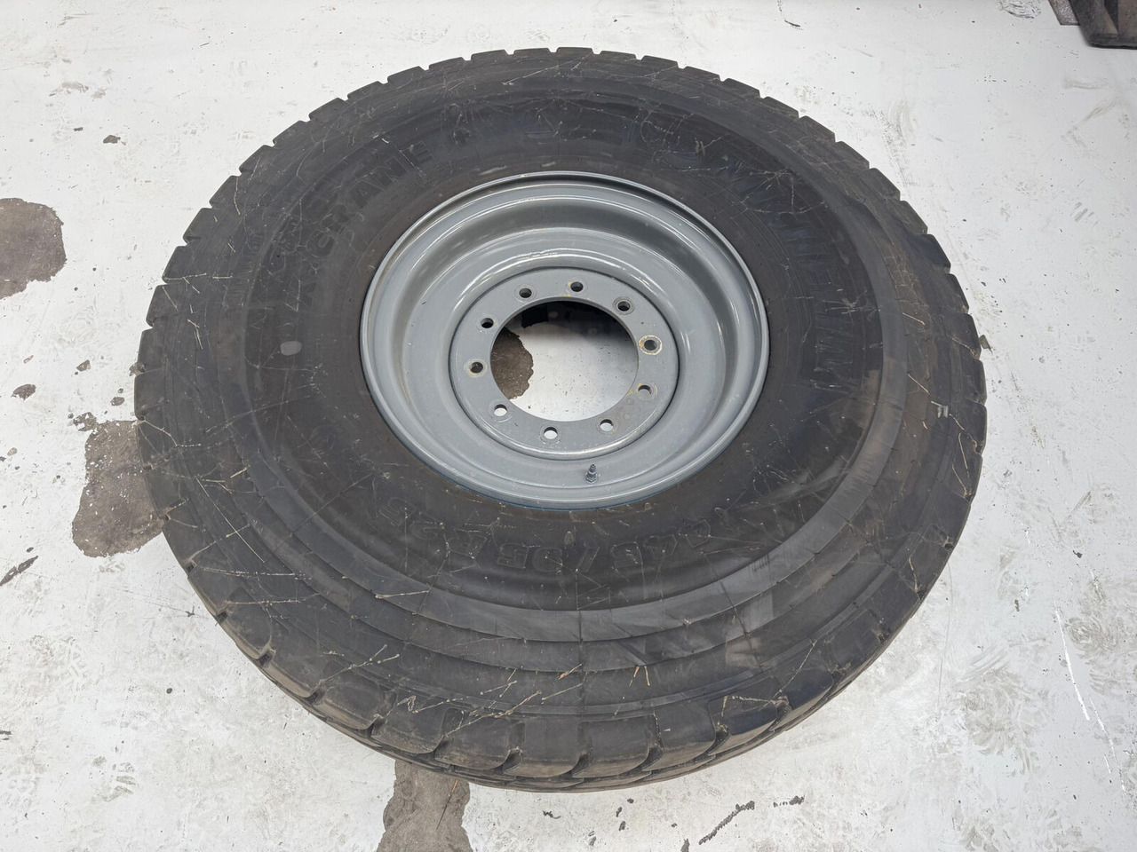 Liebherr Wheel 445/95 R25 10 12 1p - Roda completa para Guindaste: foto 5 Liebherr Wheel 445/95 R25 10 12 1p - Roda completa para Guindaste: foto 5