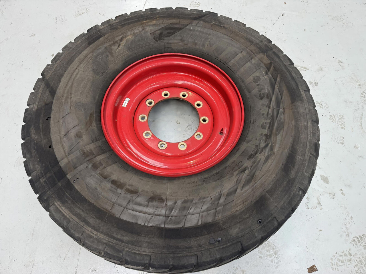Liebherr Wheel 445/95 R25 10 12 1p - Roda completa para Guindaste: foto 1 Liebherr Wheel 445/95 R25 10 12 1p - Roda completa para Guindaste: foto 1