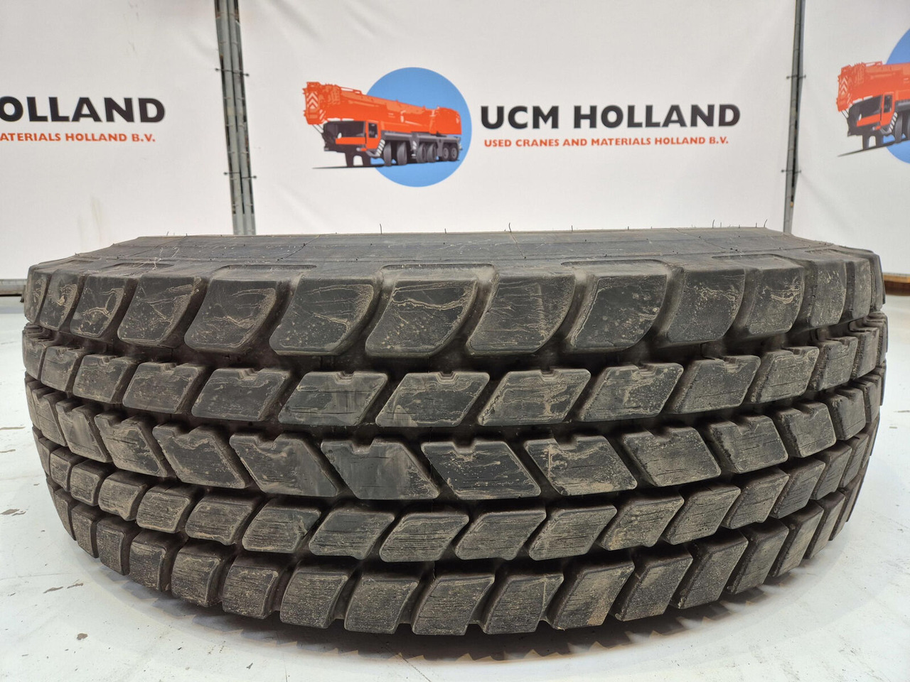 Liebherr Wheel 445/95R25 10 12 1p - Roda completa para Guindaste: foto 3 Liebherr Wheel 445/95R25 10 12 1p - Roda completa para Guindaste: foto 3