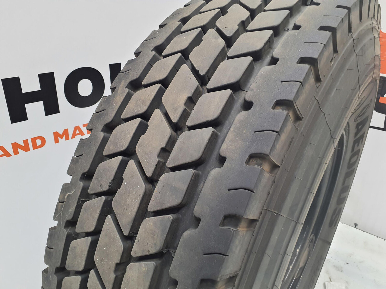 Liebherr Wheel 445/95R25 10 12 1p - Roda completa para Guindaste: foto 4 Liebherr Wheel 445/95R25 10 12 1p - Roda completa para Guindaste: foto 4