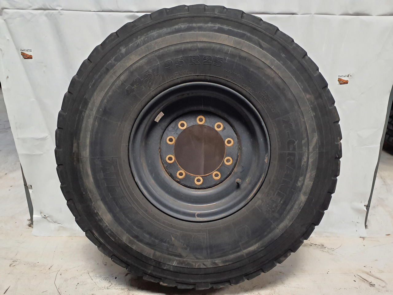 Liebherr Wheel 445/95R25 10 12 1p - Roda completa para Guindaste: foto 1 Liebherr Wheel 445/95R25 10 12 1p - Roda completa para Guindaste: foto 1