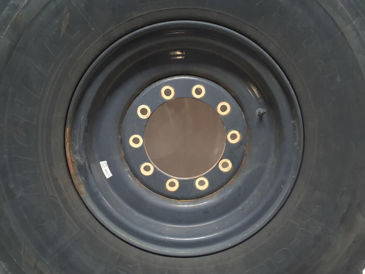 Liebherr Wheel 445/95R25 10 12 1p - Roda completa para Guindaste: foto 3 Liebherr Wheel 445/95R25 10 12 1p - Roda completa para Guindaste: foto 3