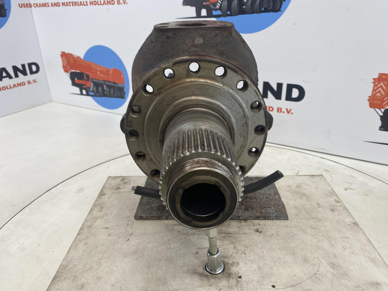 PPM 280 ATT Steering knuckle 16 holes axle 1 - Manga de eixo para Guindaste: foto 2 PPM 280 ATT Steering knuckle 16 holes axle 1 - Manga de eixo para Guindaste: foto 2
