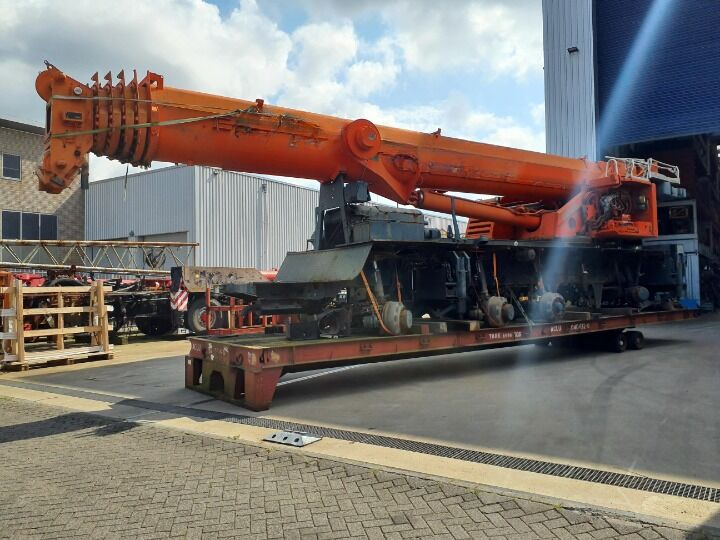 Liebherr LTM 1095-5.1 - Peça de reposição para Grua todo o terreno: foto 1 Liebherr LTM 1095-5.1 - Peça de reposição para Grua todo o terreno: foto 1