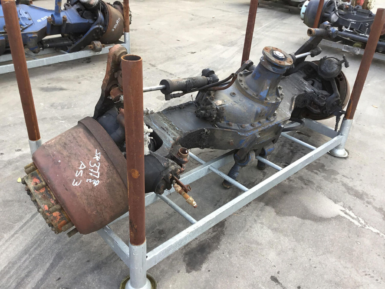 Spierings SK 377 axle 3 - Eixo e peças para Grua móvel: foto 4 Spierings SK 377 axle 3 - Eixo e peças para Grua móvel: foto 4