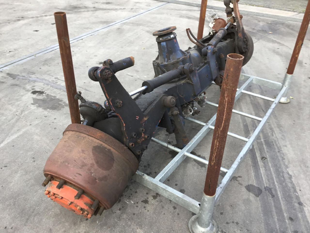 Spierings SK 377 axle 3 - Eixo e peças para Grua móvel: foto 2 Spierings SK 377 axle 3 - Eixo e peças para Grua móvel: foto 2