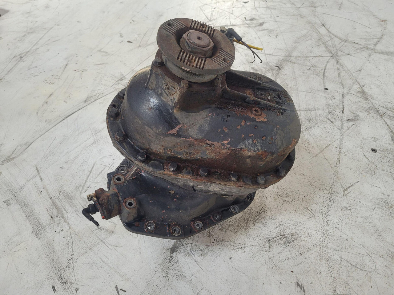 Spierings SK-598 AT 5 mid differential axle 3 - Diferencial para Grua móvel: foto 1 Spierings SK-598 AT 5 mid differential axle 3 - Diferencial para Grua móvel: foto 1