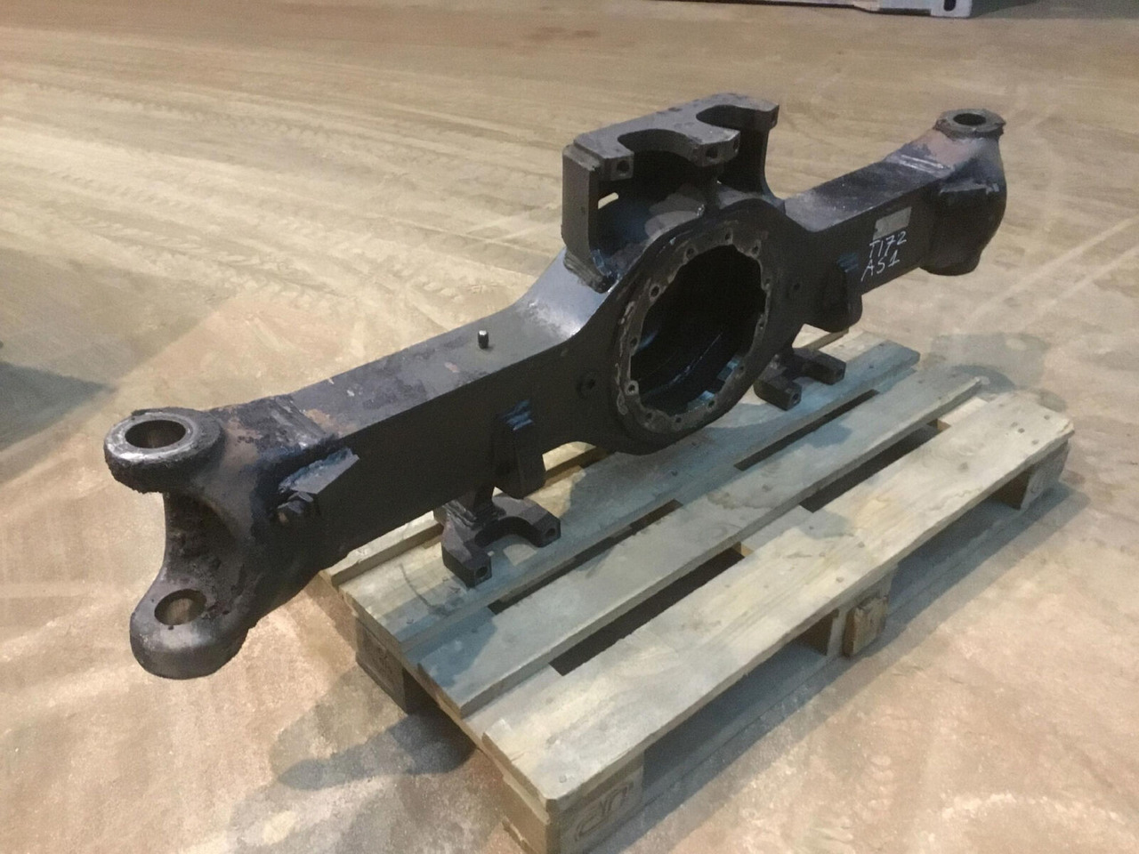 Terex AC 155 axle housing axle 1 - Eixo e peças para Grua móvel: foto 3 Terex AC 155 axle housing axle 1 - Eixo e peças para Grua móvel: foto 3