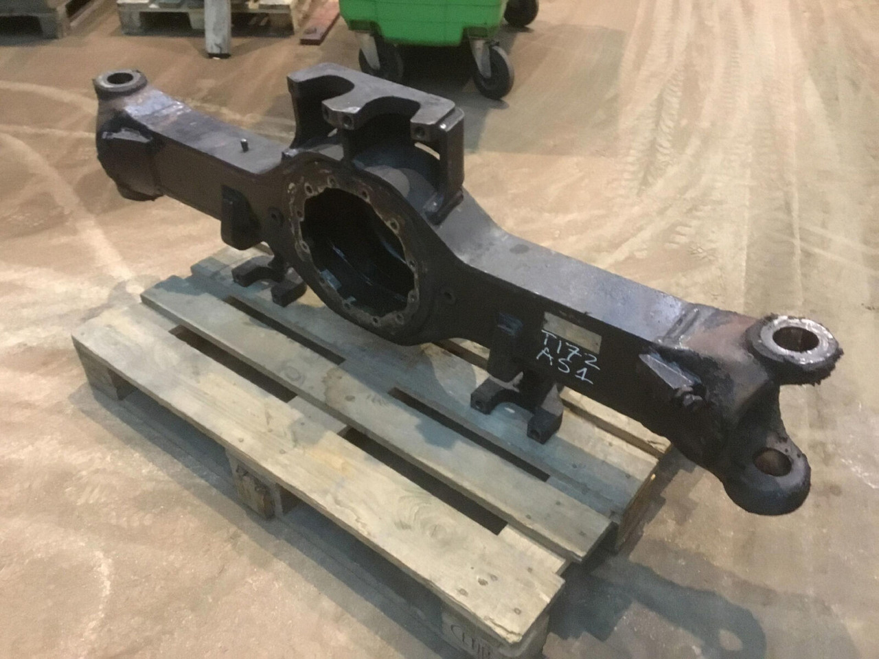 Terex AC 155 axle housing axle 1 - Eixo e peças para Grua móvel: foto 2 Terex AC 155 axle housing axle 1 - Eixo e peças para Grua móvel: foto 2