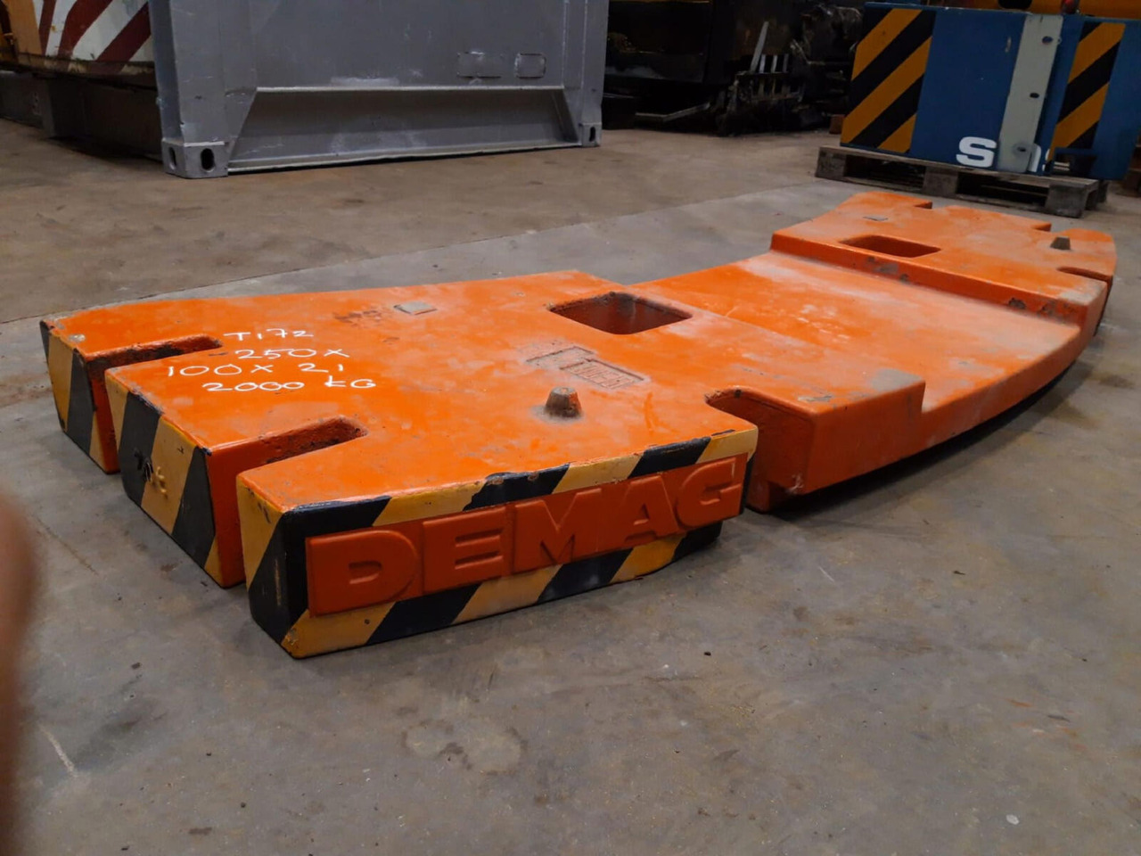 Terex AC 155 counterweight 2,0 ton - Contrapeso para Grua móvel: foto 2 Terex AC 155 counterweight 2,0 ton - Contrapeso para Grua móvel: foto 2