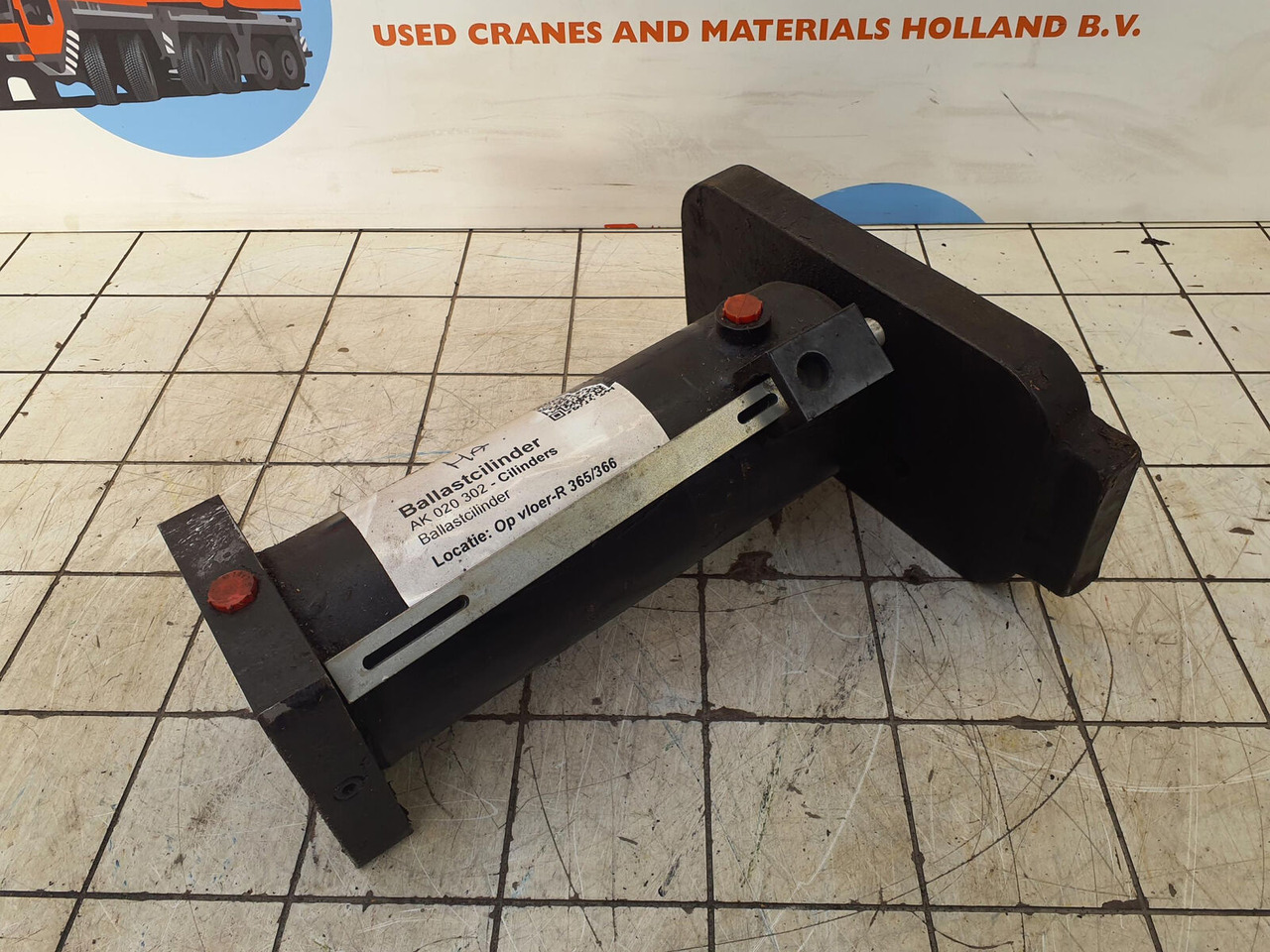 Terex AC 155 counterweight lift cylinder - Cilindro hidráulico para Grua móvel: foto 1 Terex AC 155 counterweight lift cylinder - Cilindro hidráulico para Grua móvel: foto 1