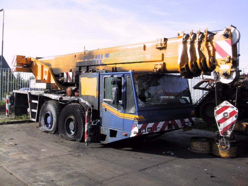 Terex AC 155 for parts - Grua todo o terreno: foto 2 Terex AC 155 for parts - Grua todo o terreno: foto 2