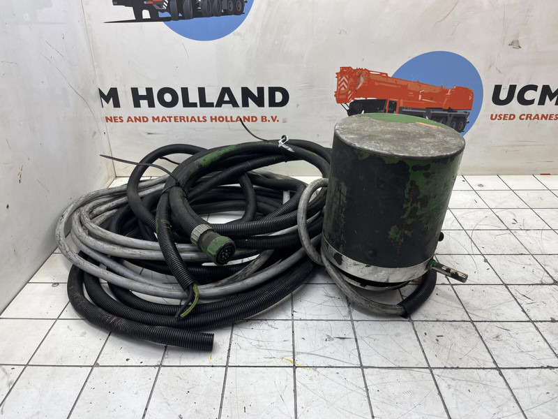 Terex AC 155 slip ring assy - Sistema elétrico para Guindaste: foto 4 Terex AC 155 slip ring assy - Sistema elétrico para Guindaste: foto 4