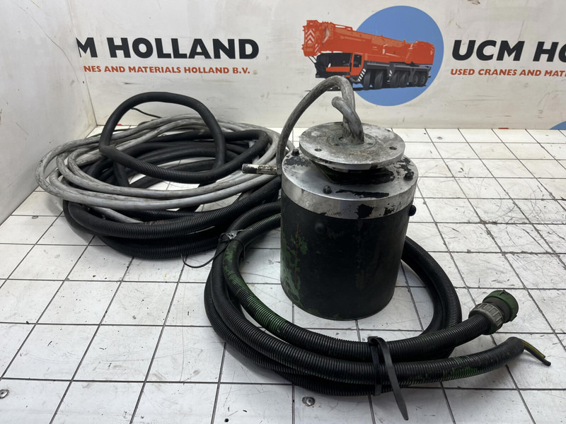 Terex AC 155 slip ring assy - Sistema elétrico para Guindaste: foto 1 Terex AC 155 slip ring assy - Sistema elétrico para Guindaste: foto 1