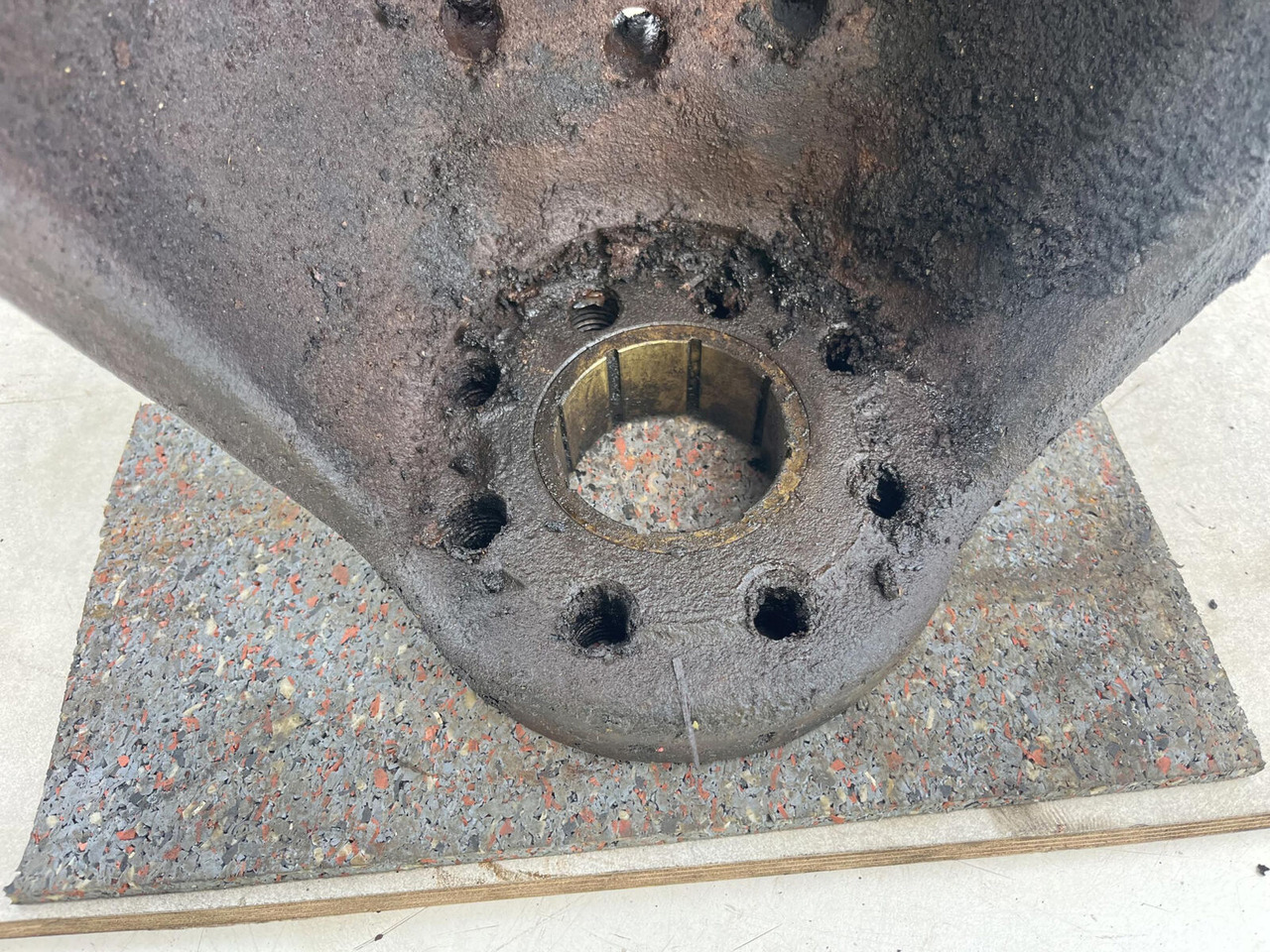 Manga de eixo para Grua móvel Terex AC 155 steering knuckle 16 holes axle 3: foto 8