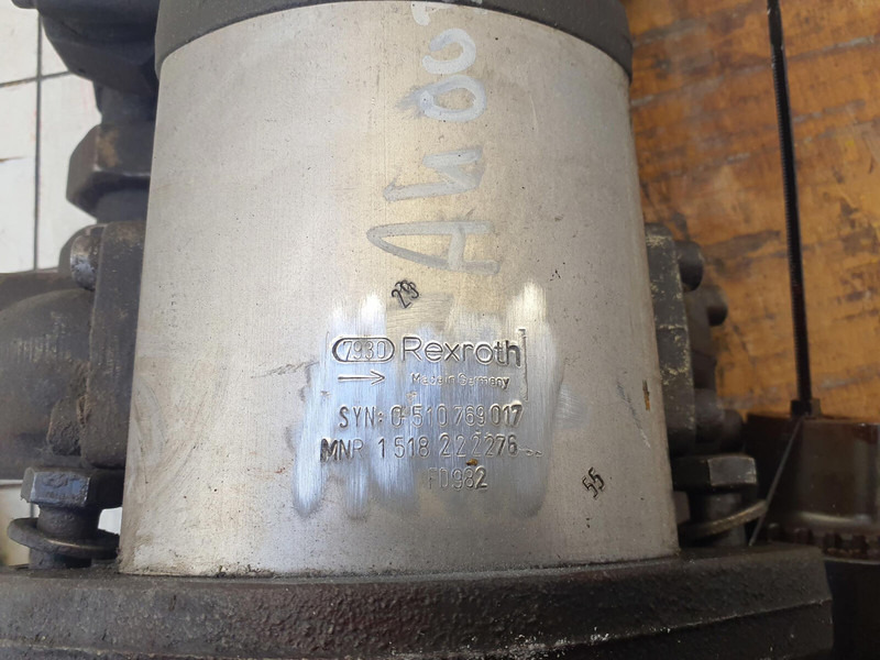 Terex AC 205 3 way gear pump - Bomba hidráulica para Guindaste: foto 5 Terex AC 205 3 way gear pump - Bomba hidráulica para Guindaste: foto 5