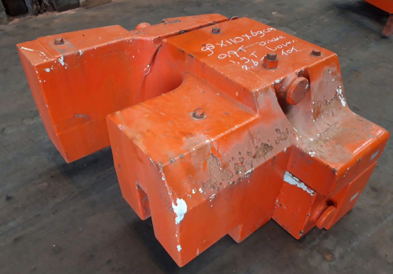 Terex AC 205 counterweight 2.6 ton (0.7/1.9t) - Contrapeso para Grua móvel: foto 3 Terex AC 205 counterweight 2.6 ton (0.7/1.9t) - Contrapeso para Grua móvel: foto 3