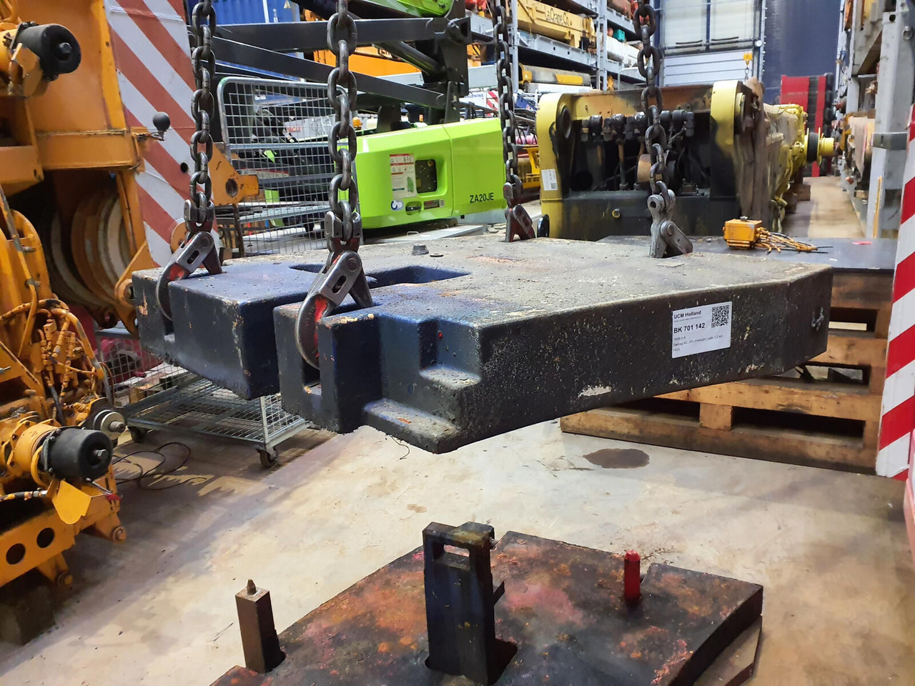 Terex AC 205 counterweight left side 1,9 ton - Contrapeso para Grua móvel: foto 3 Terex AC 205 counterweight left side 1,9 ton - Contrapeso para Grua móvel: foto 3