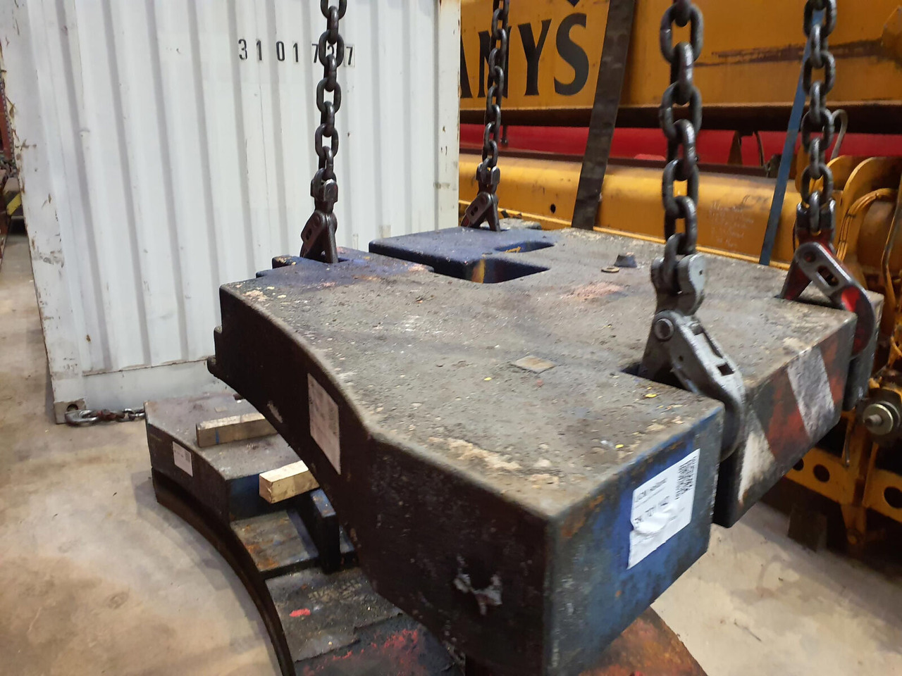 Terex AC 205 counterweight left side 1,9 ton - Contrapeso para Grua móvel: foto 4 Terex AC 205 counterweight left side 1,9 ton - Contrapeso para Grua móvel: foto 4