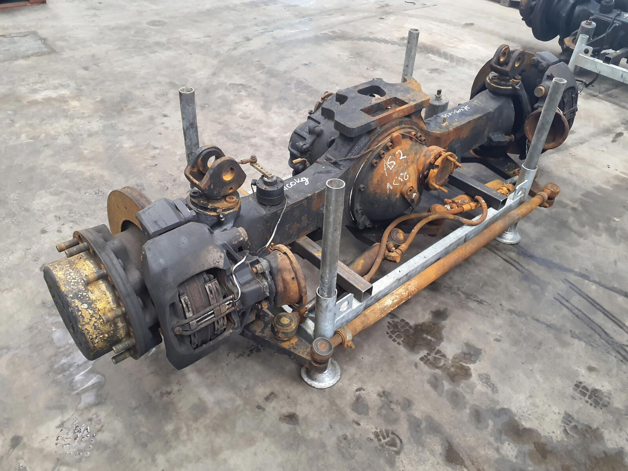 Terex AC 50-1 axle 2 - Eixo e peças para Grua móvel: foto 3 Terex AC 50-1 axle 2 - Eixo e peças para Grua móvel: foto 3