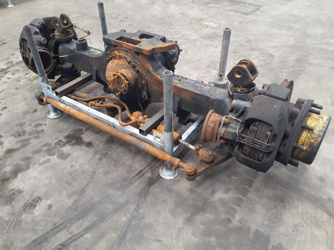 Terex AC 50-1 axle 2 - Eixo e peças para Grua móvel: foto 4 Terex AC 50-1 axle 2 - Eixo e peças para Grua móvel: foto 4