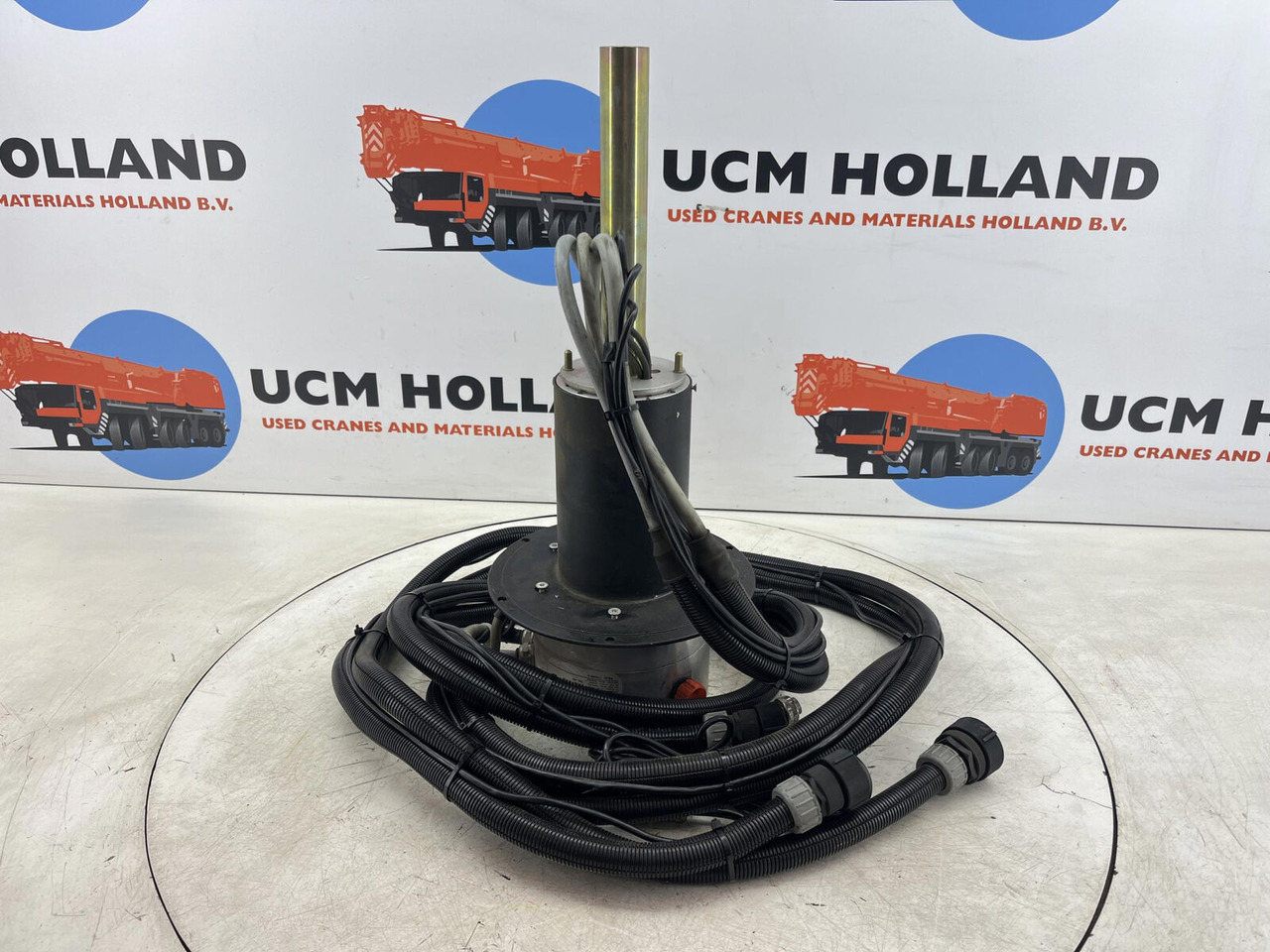 Terex AC slip ring assy - Sistema elétrico para Guindaste: foto 1 Terex AC slip ring assy - Sistema elétrico para Guindaste: foto 1