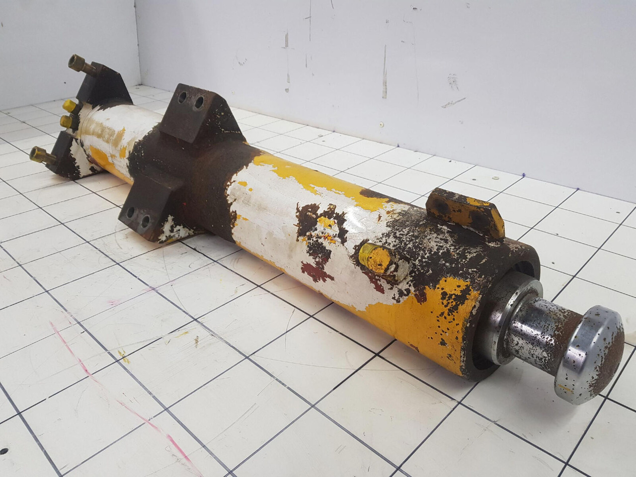 Terex AC50 / AC155 support cylinder rear - Cilindro hidráulico para Grua móvel: foto 3 Terex AC50 / AC155 support cylinder rear - Cilindro hidráulico para Grua móvel: foto 3