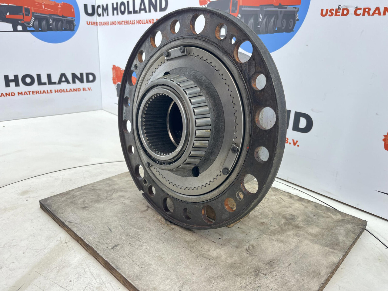 Terex Demag AC 100/4 planetary gear 22-25-74-40-3pl-H127-46 - Comando final para Grua móvel: foto 3 Terex Demag AC 100/4 planetary gear 22-25-74-40-3pl-H127-46 - Comando final para Grua móvel: foto 3