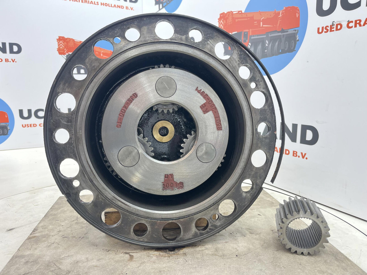 Terex/Demag AC 100/4 planetary gear 22-25-74-40-3pl-H127-46 - Comando final para Guindaste: foto 4 Terex/Demag AC 100/4 planetary gear 22-25-74-40-3pl-H127-46 - Comando final para Guindaste: foto 4